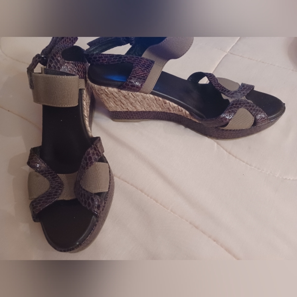 Aquatalia By Marvin K 10 Brown Tan Italian Wedge Sandals Shoes